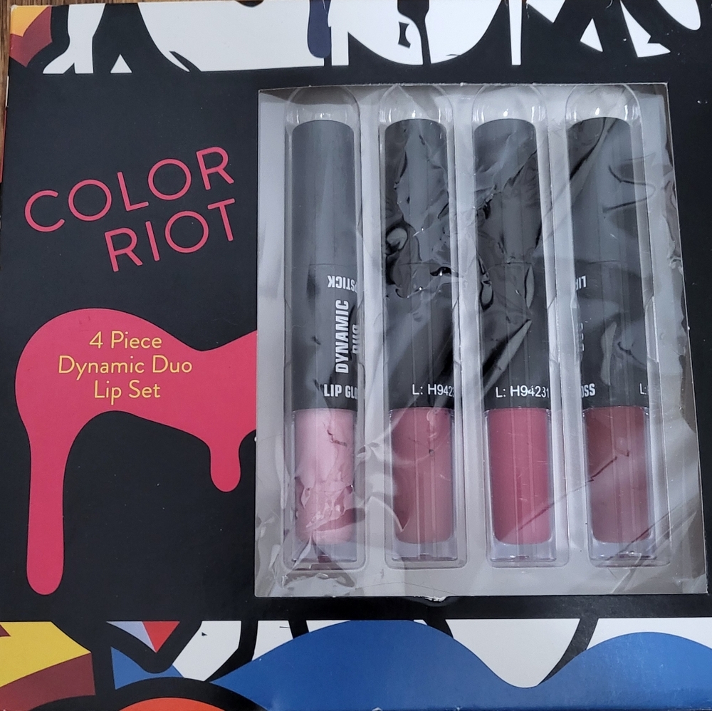 Color Riot Duo Lip Set